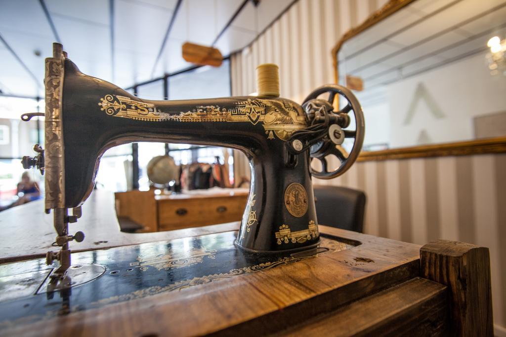 Pars Tailor'S Hostel Barcelona Bagian luar foto